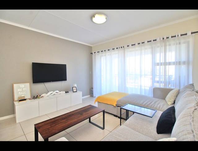 2 BEDROOM PROPERTY TO RENT IN DE VELDE